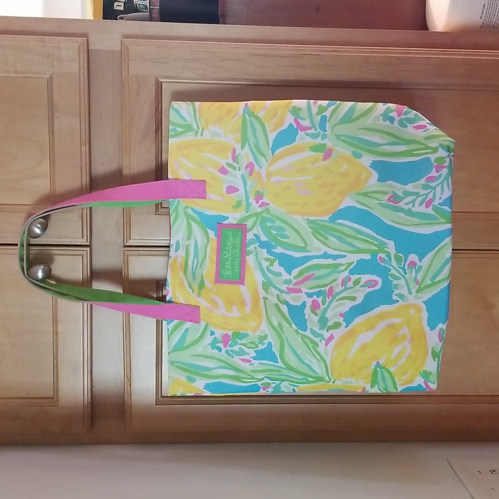 Lilly Pulitzer for Estee Lauder tote